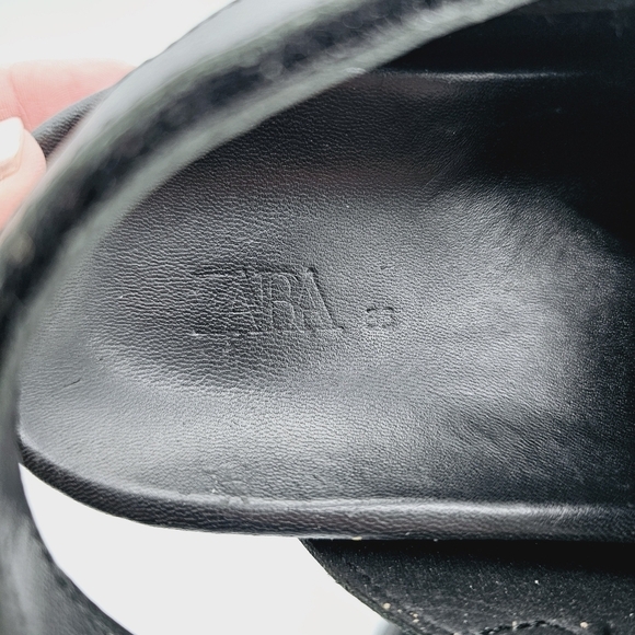 Zara Black Leather Clogs in 100% Cowhide Leather, size 5 - Picture 12 of 13